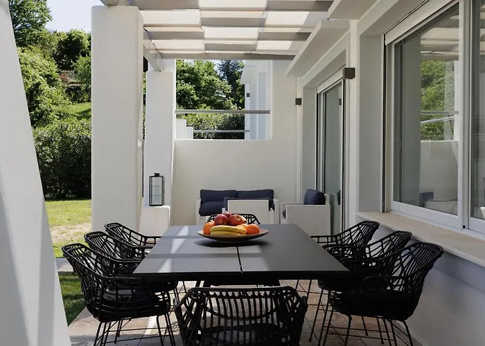 Rosemarine Villa *